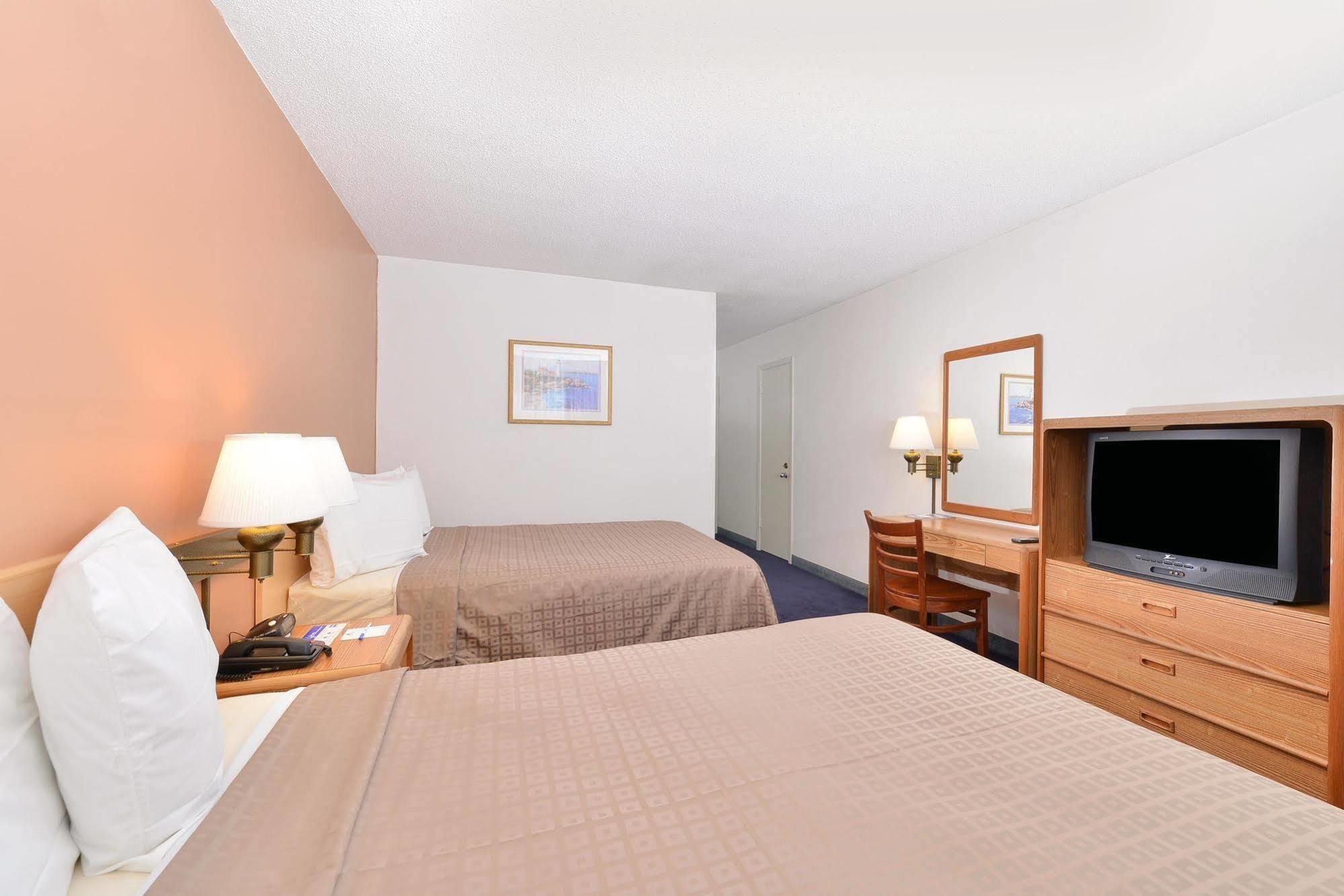Americas Best Value Inn Ashtabula/Austinburg Exterior foto